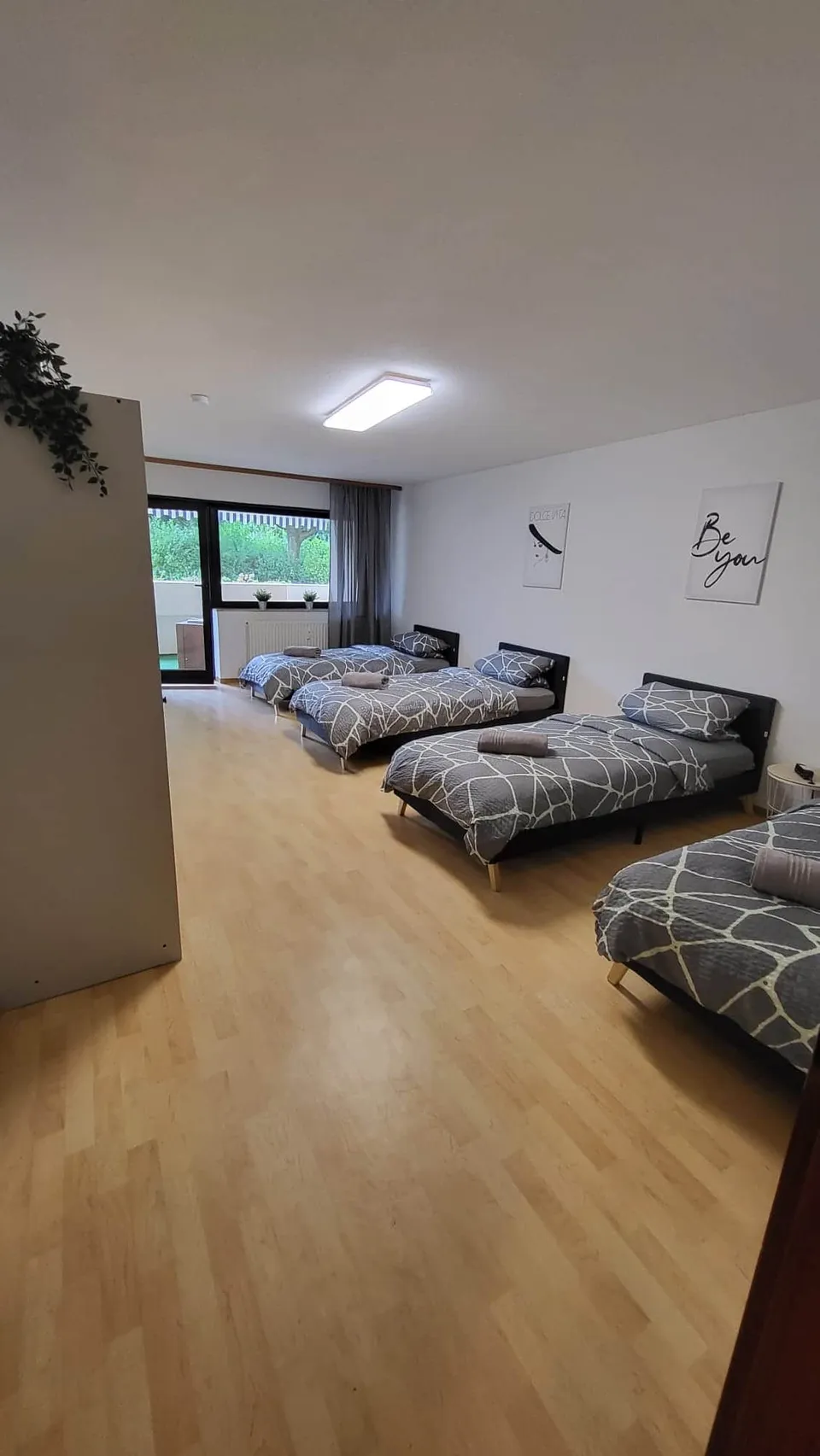 Bietigheim-Bissingen, Monteurapartment Bietigheim | Balkon, Ansicht 2