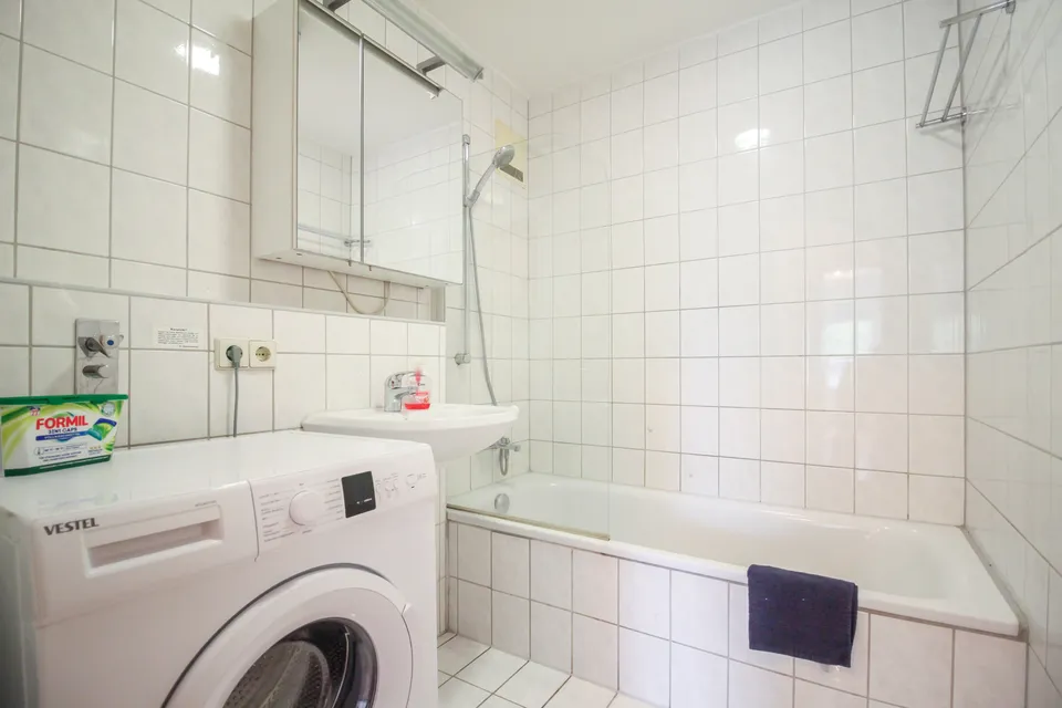 Neckarsulm, Monteurapartment Neckarsulm | Audi & Balkon, Ansicht 7