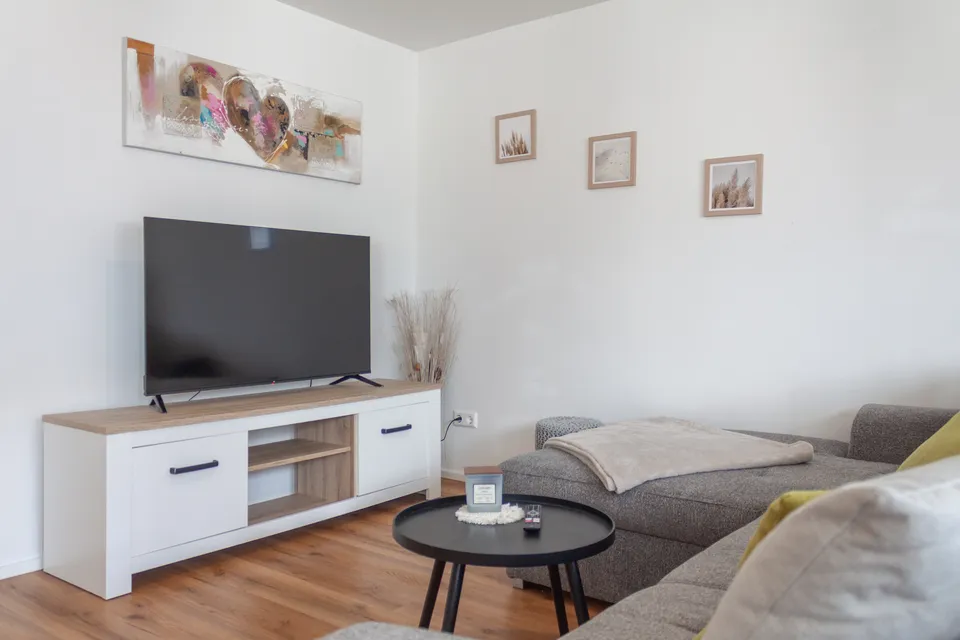 Beuren, Relax Apartment | Beuren Therme, Terrasse & Parkplatz, Ansicht 3