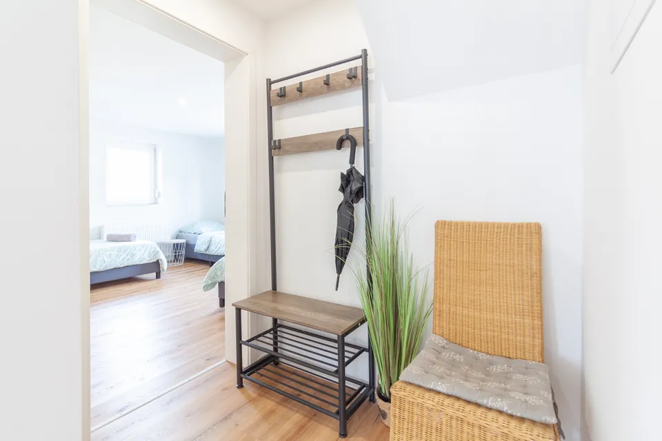 Beuren, Relax Apartment | Beuren Therme, Terrasse & Parkplatz, Ansicht 14