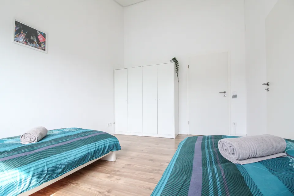 Göppingen, Sunny Apartment Göppingen | Balkon & Parkplatz, Ansicht 5