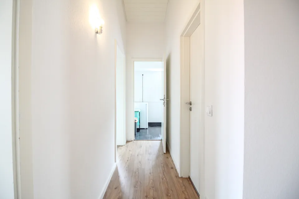 Göppingen, Sunny Apartment Göppingen | Balkon & Parkplatz, Ansicht 7