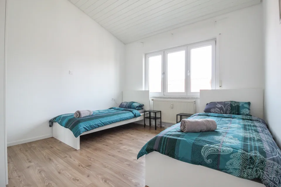 Göppingen, Sunny Apartment Göppingen | Balkon & Parkplatz, Ansicht 14